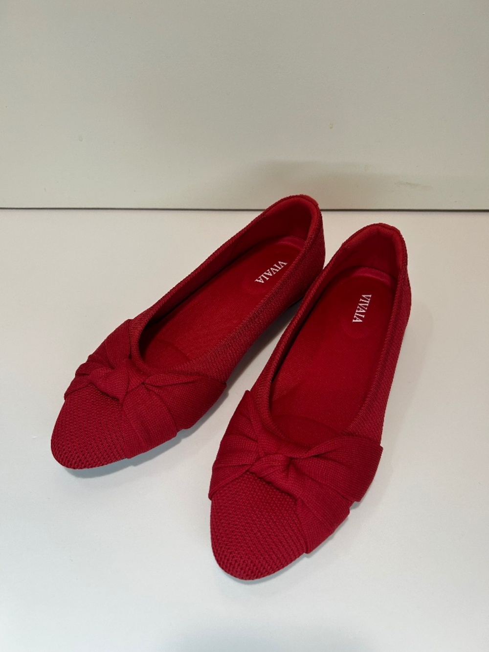 NEW Vivaia Bow Almond-Toe Knotted Slip-On Flats in Red size 36